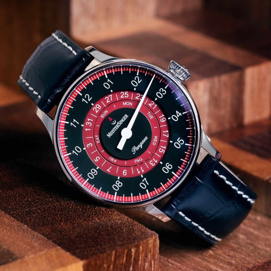 Meistersinger - Pangaea Day Date - Noir & Rouge - Ambiance